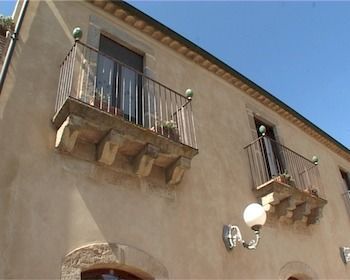 Villa Tasca Turismo Rurale Caltagirone Exterior photo